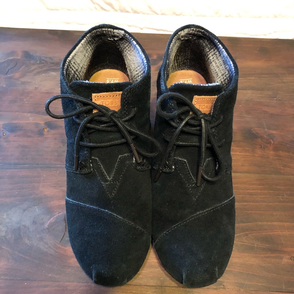 Toms wedges